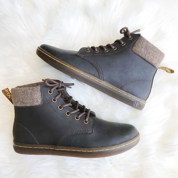 dr martens wild horse